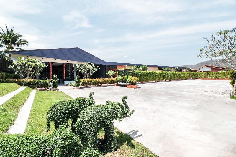 Готель Baan Noppadol Hua Hin Loft Екстер'єр фото