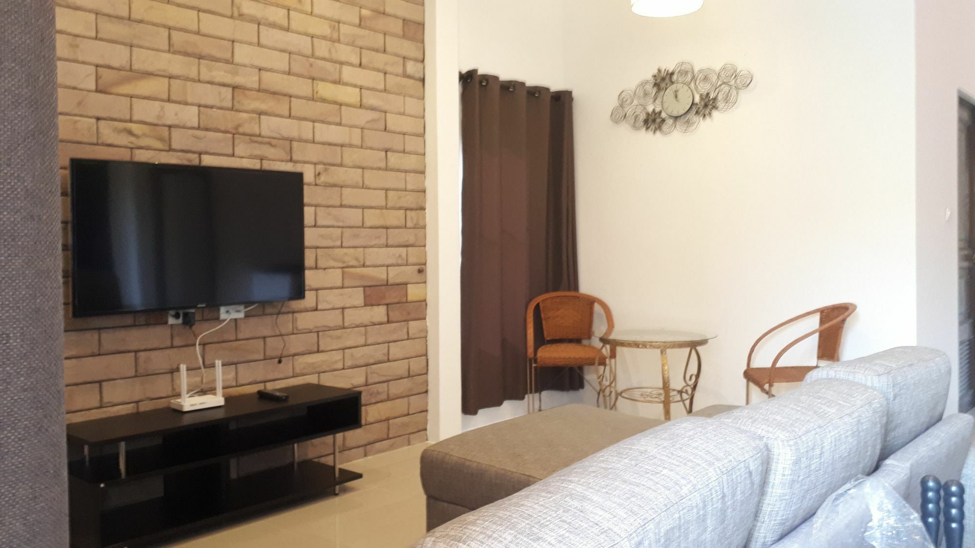 Готель Baan Noppadol Hua Hin Loft Екстер'єр фото