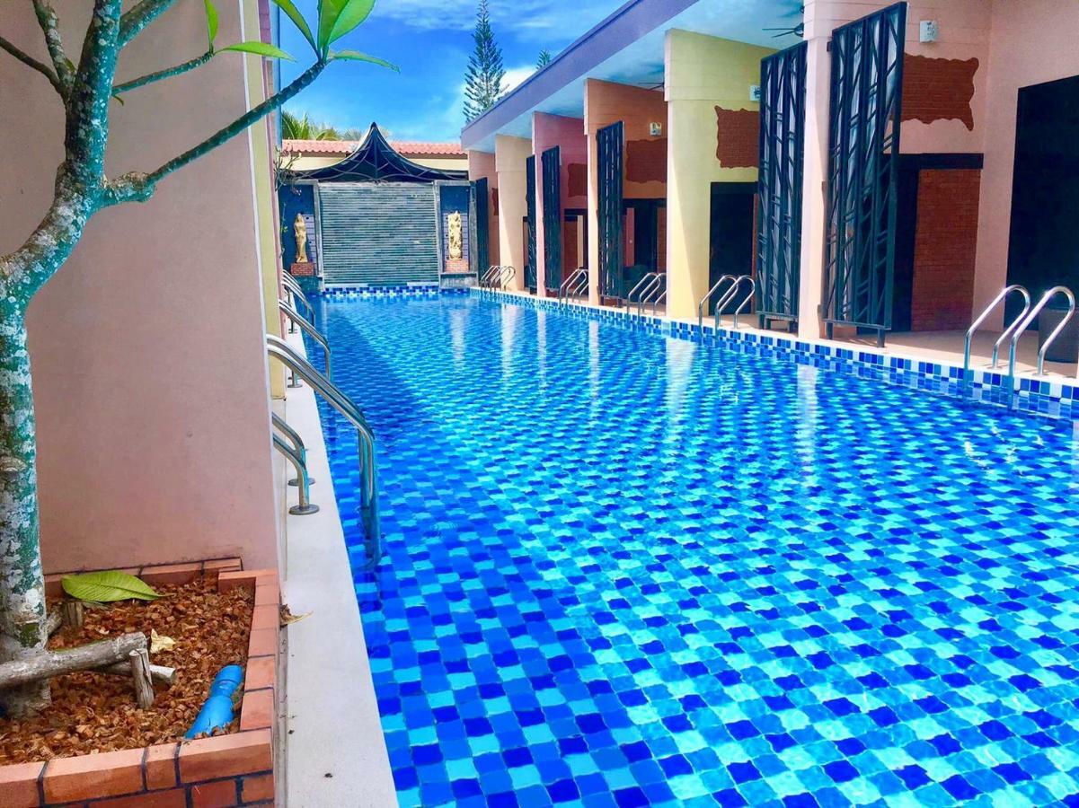Готель Baan Noppadol Hua Hin Loft Екстер'єр фото